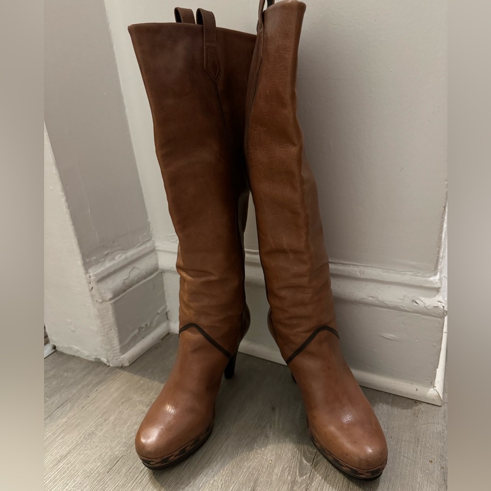 High Rise Cole Haan leather brown boots sz 9